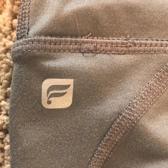 Grey Fabletics leggings - Picture 3 of 3